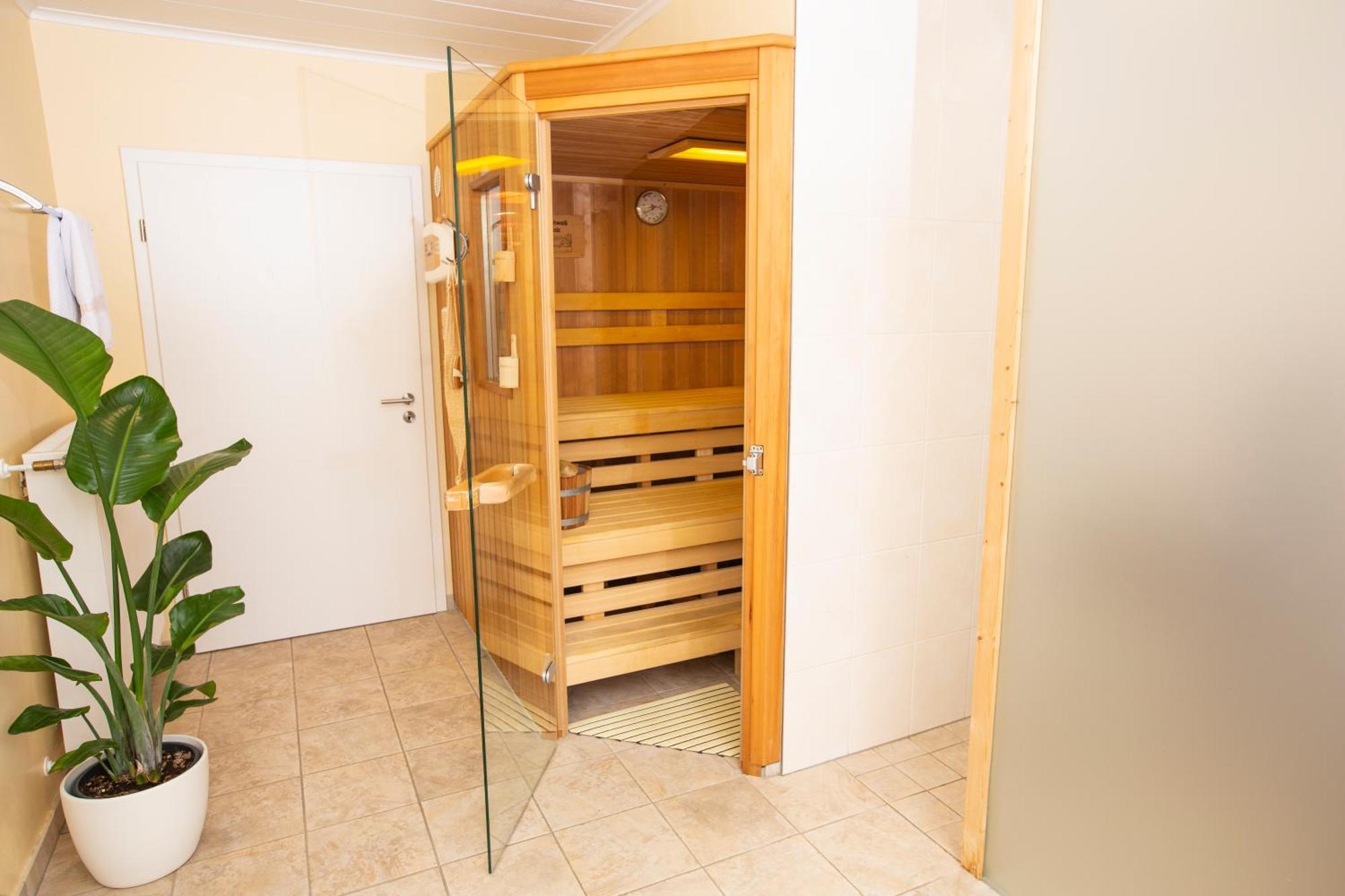 Hotel-Pension Haus Holtdirk Lippstadt Eksteriør bilde